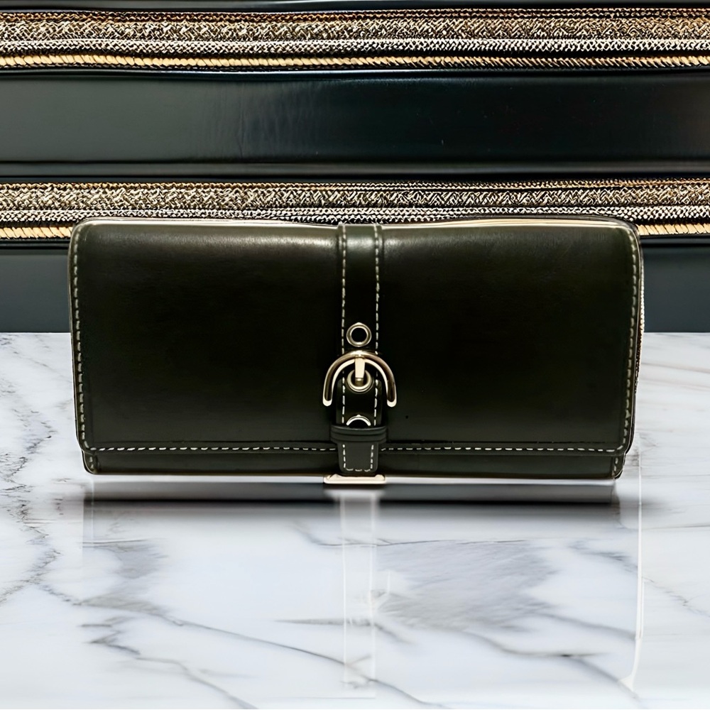 COACH Y2K Soho Buckle Flap Long Wallet Clutch Black Leather Vintage